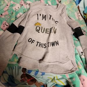 Disney D-Signed Im queen of this town Descendants cold shoulder sweatshirt